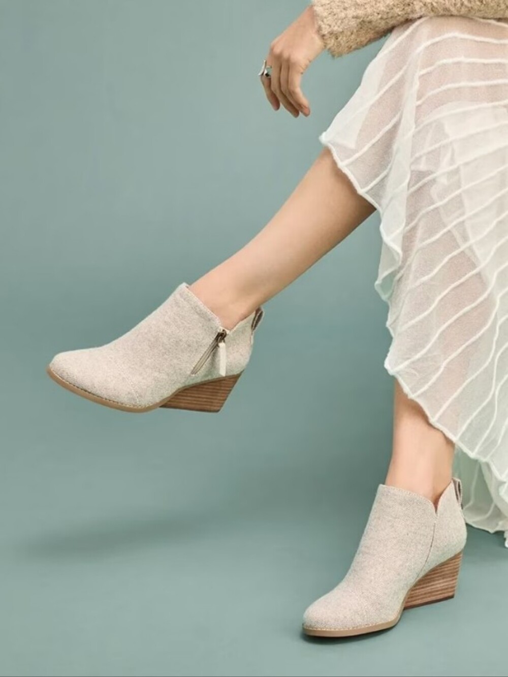 Toms Goldie Wedge Bootie Natural Shimmer Twill 7.5